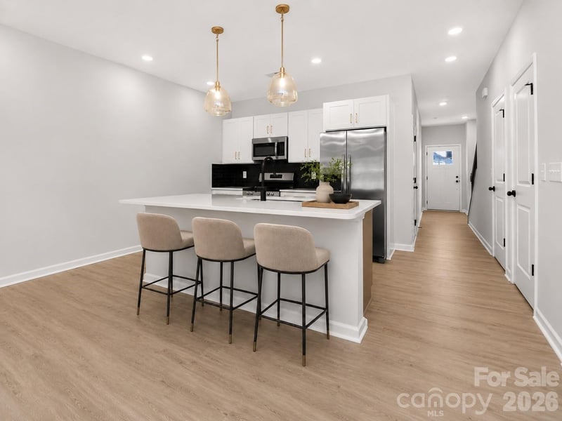 341 Hoskins Rd, Charlotte, NC 28216