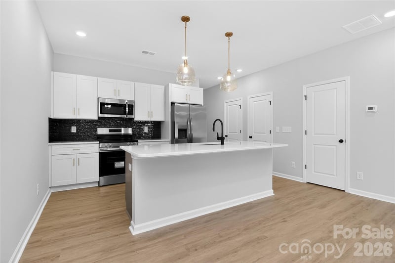 341 Hoskins Rd, Charlotte, NC 28216