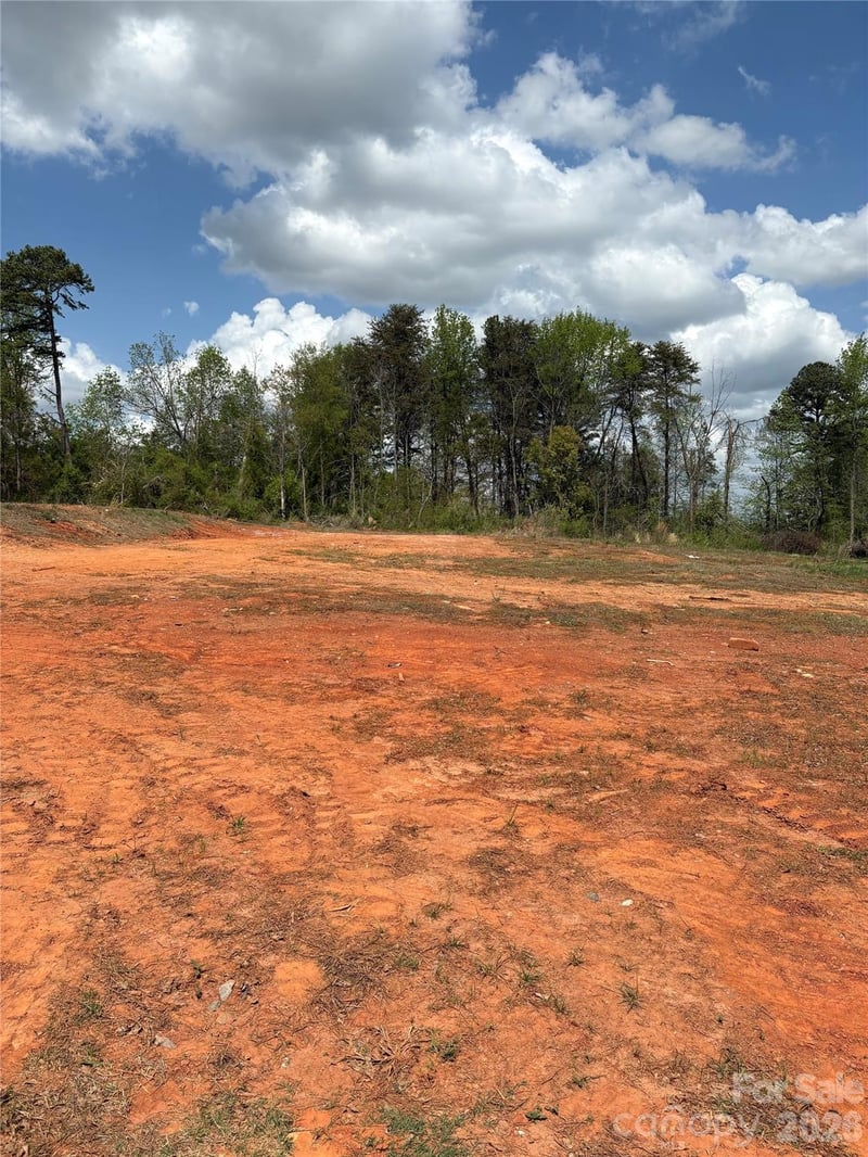 221 Benfield Rd, Kings Mountain, NC 28086
