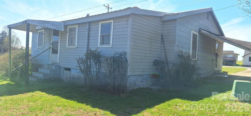 2786 Cat Square Rd, Vale, NC 28168