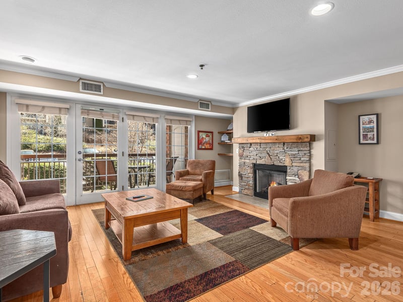 307 Bowling Park Rd, Asheville, NC 28803