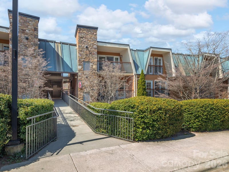 307 Bowling Park Rd, Asheville, NC 28803