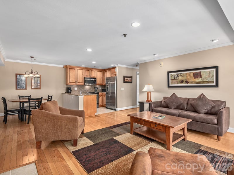 307 Bowling Park Rd, Asheville, NC 28803