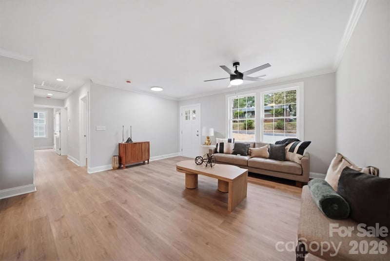 1298 18th St, Hickory, NC 28601