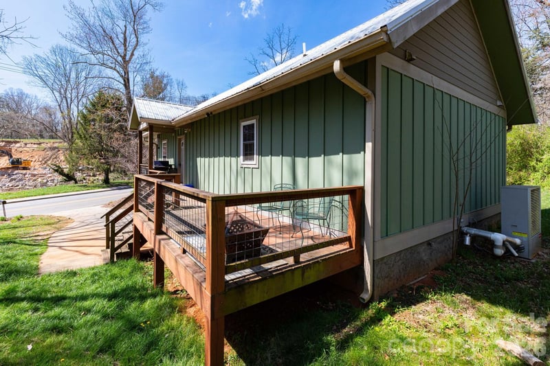 210 State St, Asheville, NC 28806