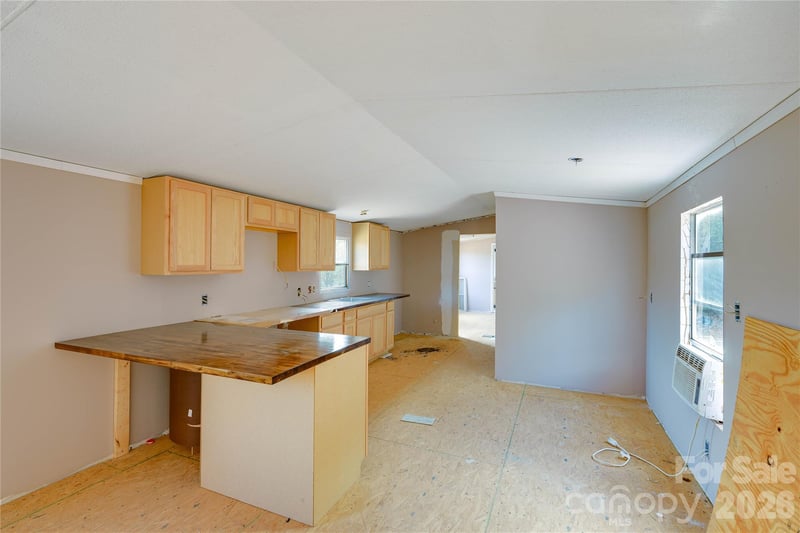 143 Forest View Ln, Mooresboro, NC 28114