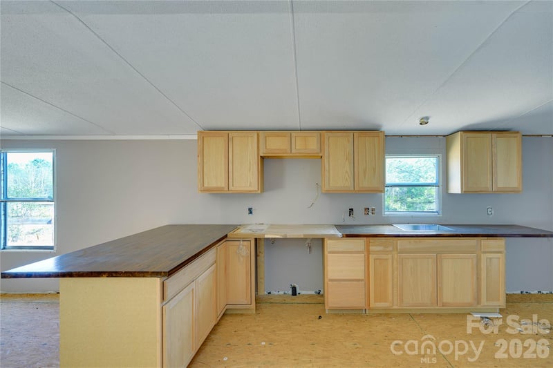 143 Forest View Ln, Mooresboro, NC 28114