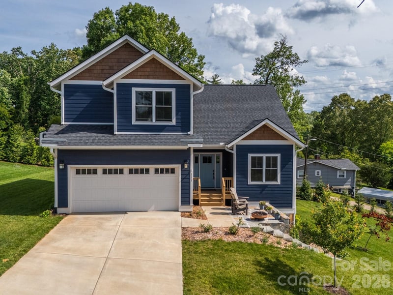 111 Ellis Ln, Arden, NC 28704