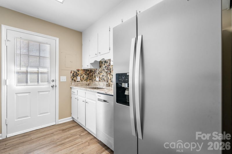 525 12th St #30, Hickory, NC 28602