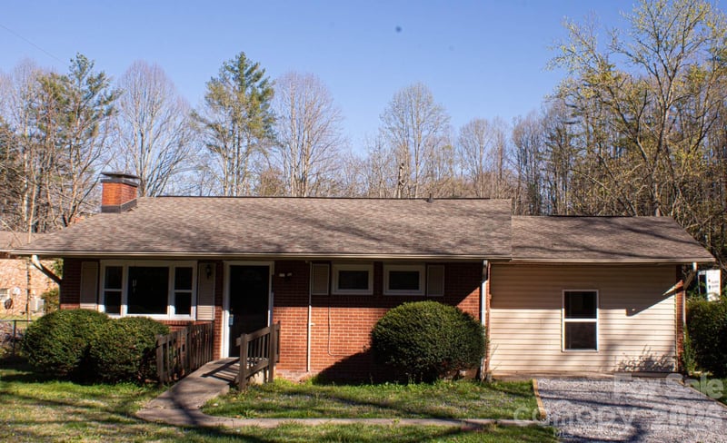 535 Nicholson Creek Rd, Brevard, NC 28712