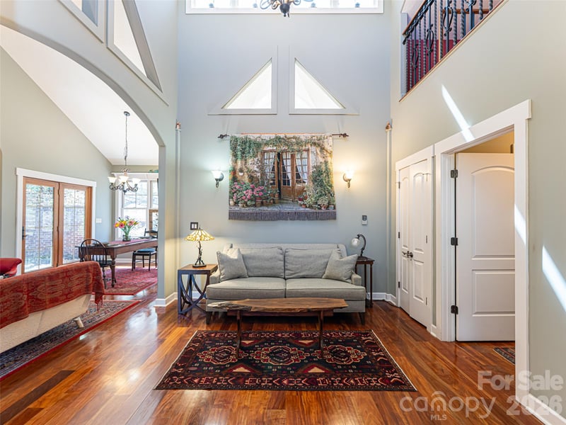 39 Oak Hollow Dr #23, Asheville, NC 28805