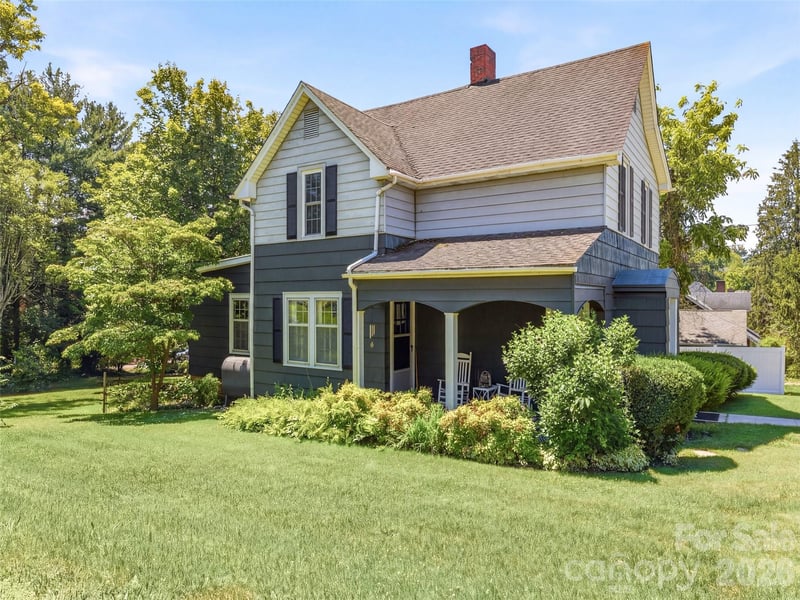 151 Hampton Hts, Canton, NC 28716