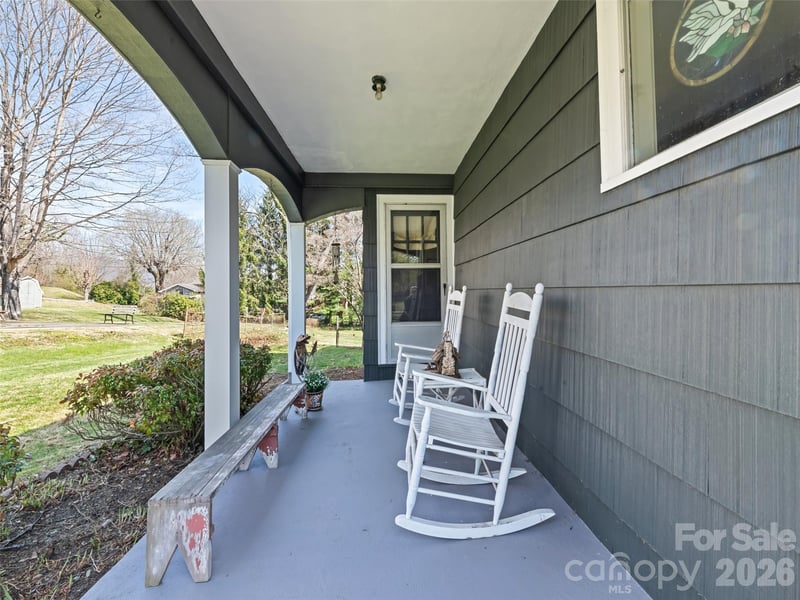 151 Hampton Hts, Canton, NC 28716