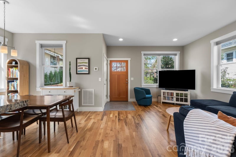 55 Vandalia Ave, Asheville, NC 28806