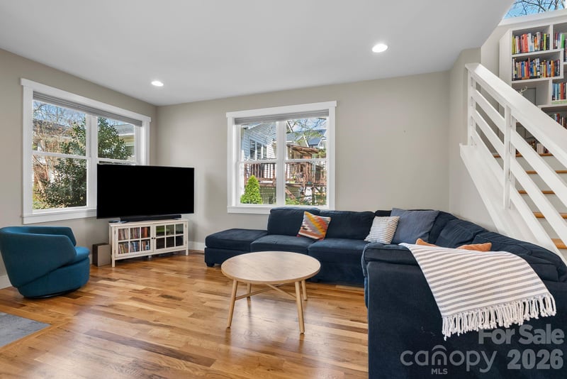 55 Vandalia Ave, Asheville, NC 28806