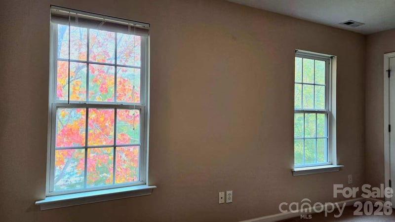 149 Alpine Ridge Dr, Asheville, NC 28803