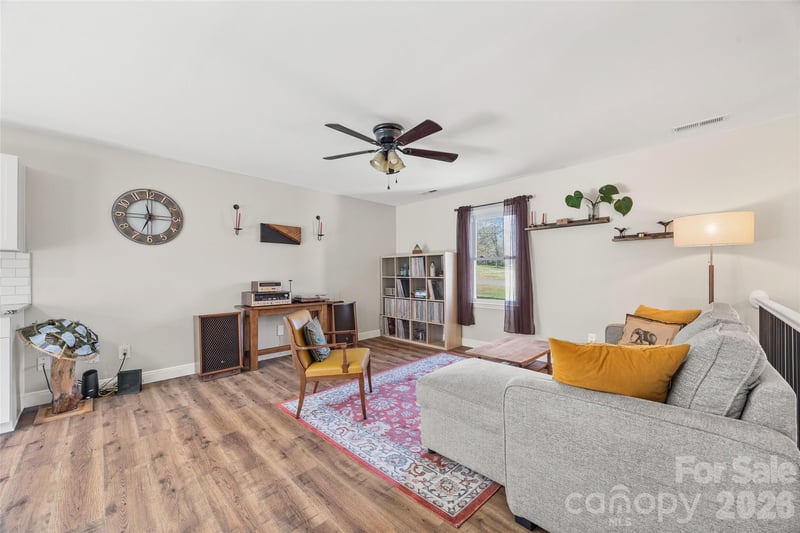 4206 Wimbledon Dr, Dallas, NC 28034