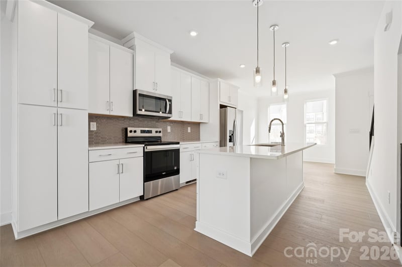 3656 Tryon St, Charlotte, NC 28217