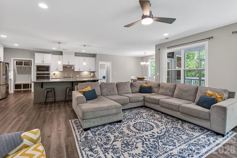 172 Butler Dr, Mooresville, NC 28115