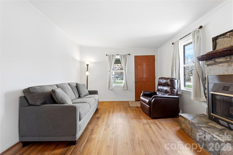 429 Jack St, Hendersonville, NC 28792