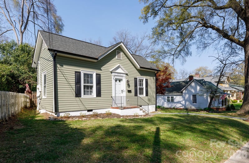 224 4th Ave, Gastonia, NC 28052