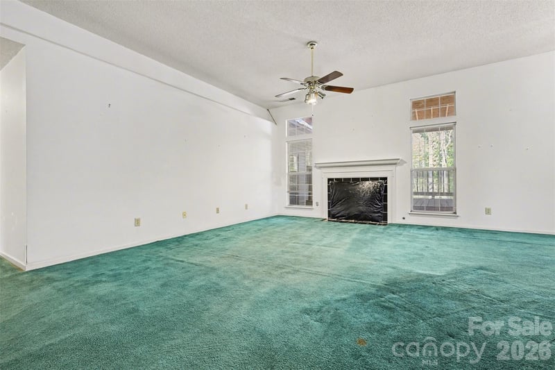 2008 Sloan Dr, Charlotte, NC 28208
