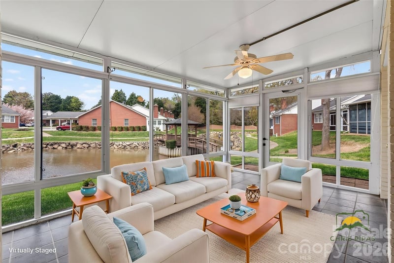 19830 Oak Leaf Cir, Cornelius, NC 28031