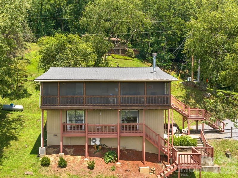 1541 Utah Mountain Rd, Waynesville, NC 28785