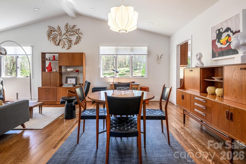 1002 Timber Ln, Asheville, NC 28804