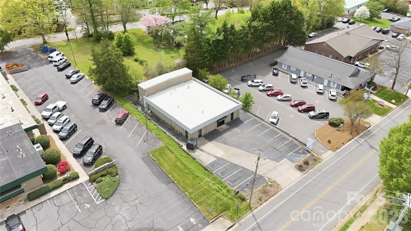 744 Hartness Rd, Statesville, NC 28677