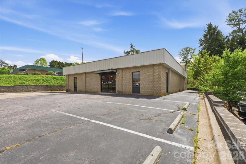 744 Hartness Rd, Statesville, NC 28677