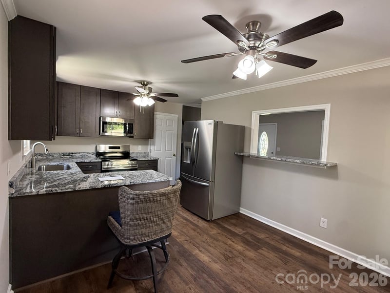 3730 Sedgefield Dr, Conover, NC 28613