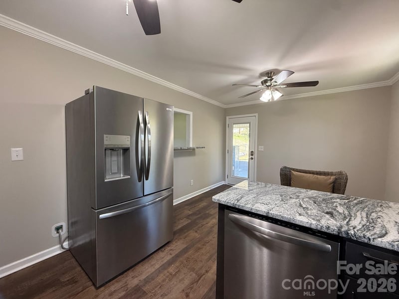 3730 Sedgefield Dr, Conover, NC 28613