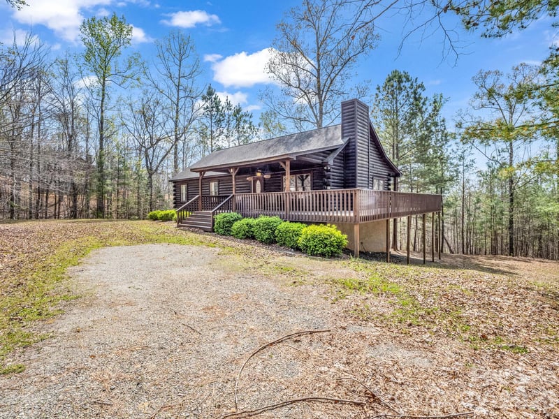 1050 Cross Ridge Dr, Rutherfordton, NC 28139