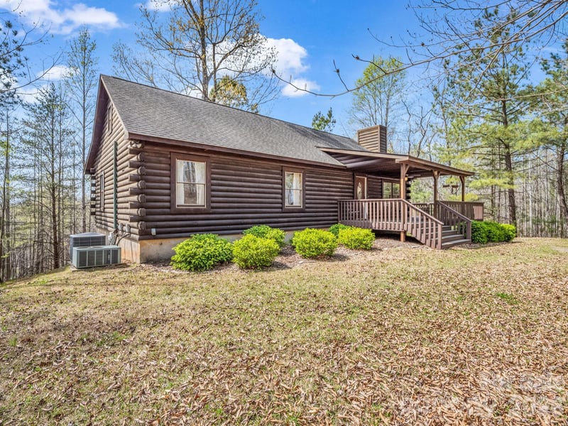 1050 Cross Ridge Dr, Rutherfordton, NC 28139