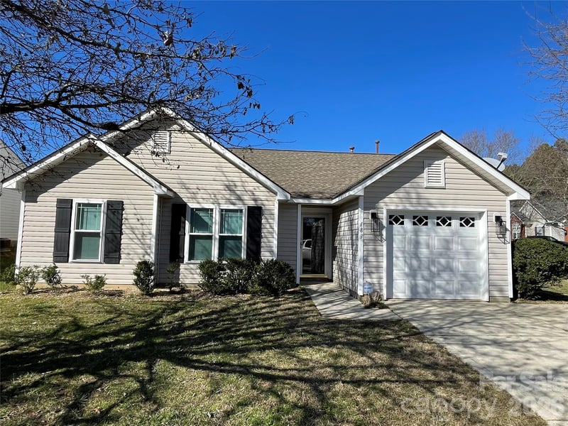 183 Kristens Court Dr, Mooresville, NC 28115