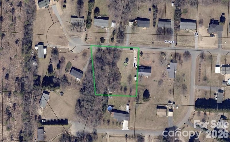 2303 Ryan Dr, Conover, NC 28613