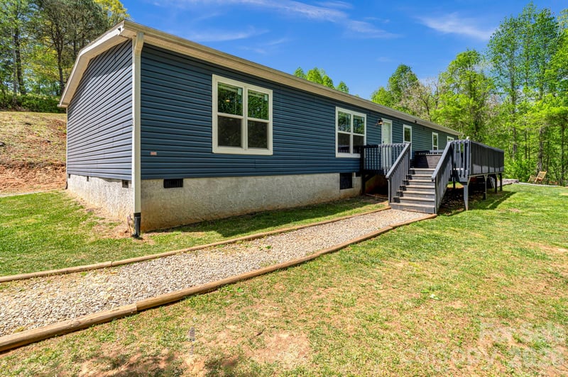 87 Horseback Ln, Marshall, NC 28753