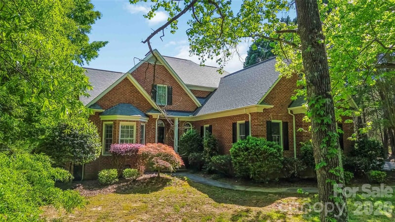 6208 Highview Rd, Matthews, NC 28104