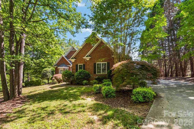 6208 Highview Rd, Matthews, NC 28104