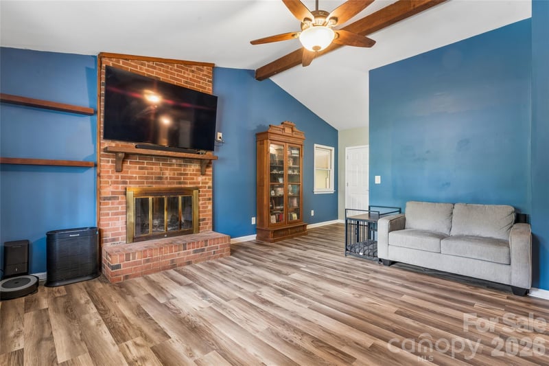 6127 Dovetail Ct, Charlotte, NC 28227