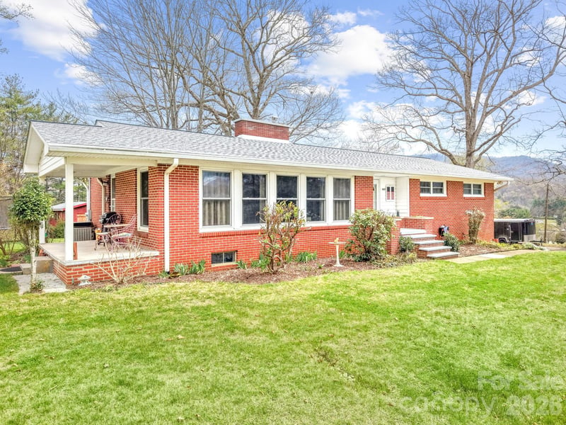 383 Monte Vista Dr, Waynesville, NC 28786