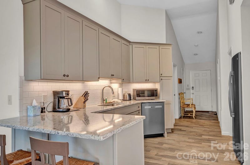 114 Deerwood Trl, Seven Devils, NC 28604