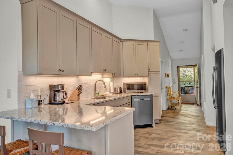 114 Deerwood Trl, Seven Devils, NC 28604