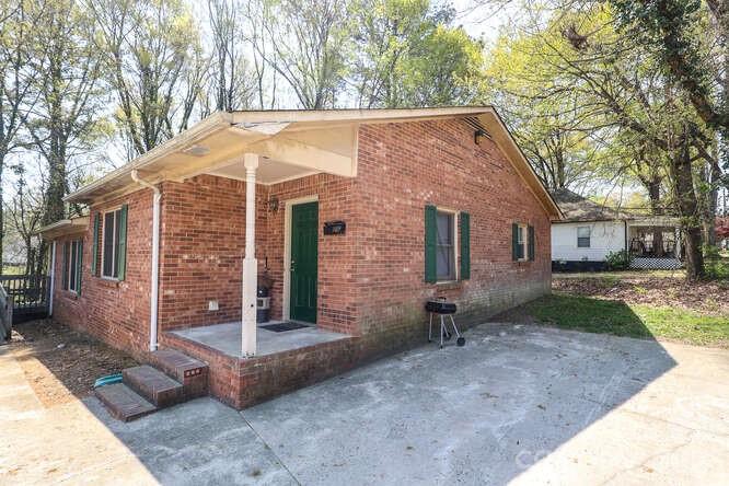 1401 Mauney Ave, Gastonia, NC 28052