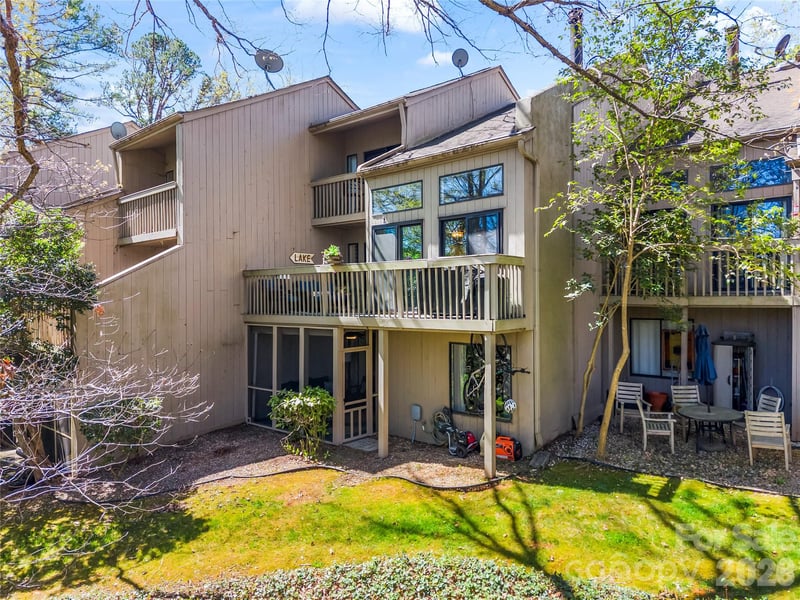 133 Pine Grove Cir, Clover, SC 29710