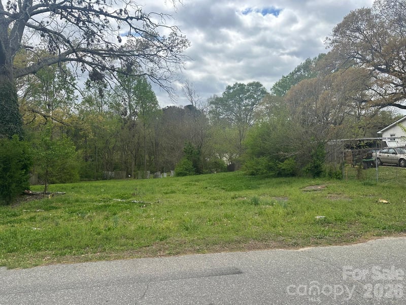 306 Louisiana Ave, Bessemer City, NC 28016