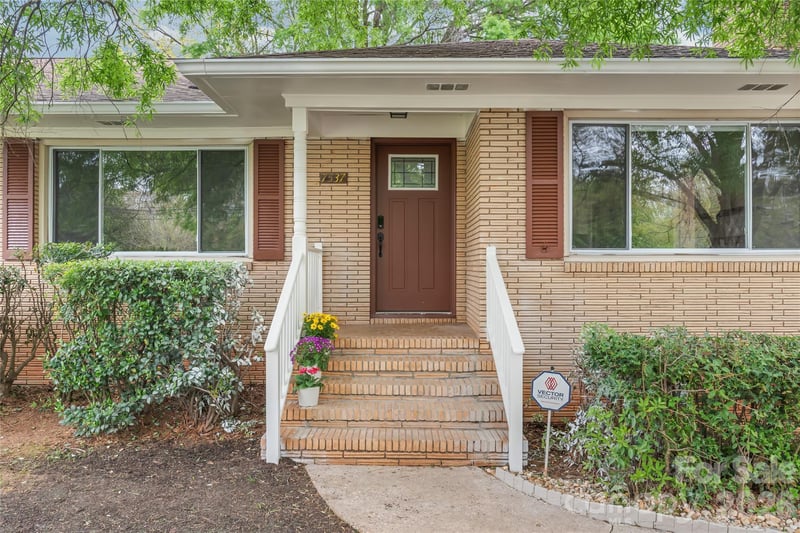 7537 Monroe Rd, Charlotte, NC 28212
