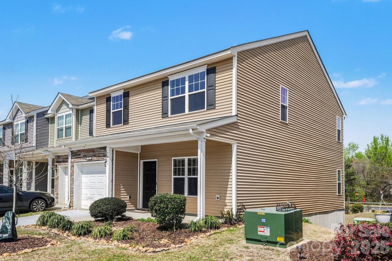 7023 Jane Parks Way, Charlotte, NC 28217