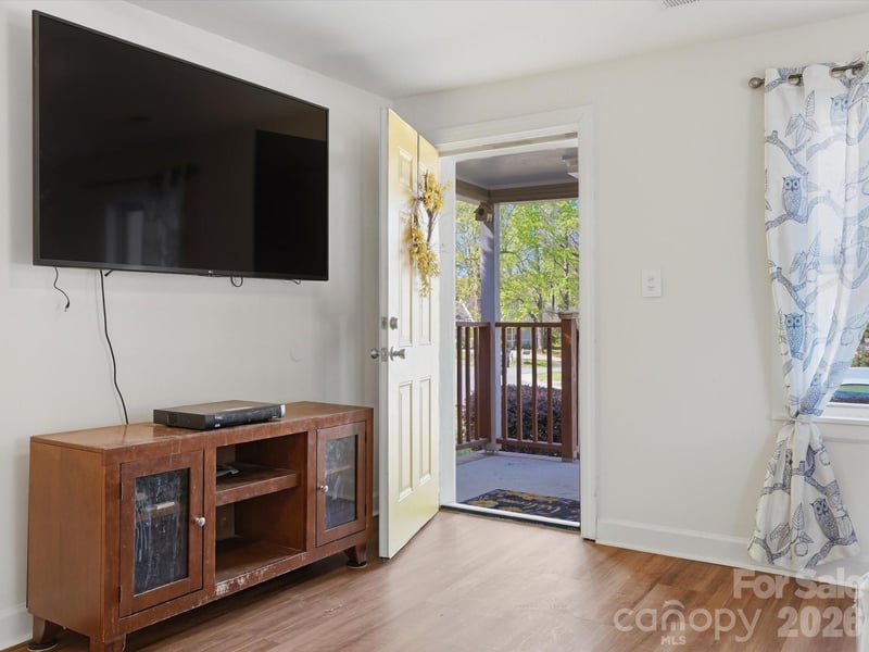 6223 Macon St, Charlotte, NC 28208